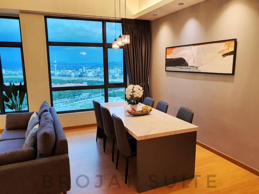 Brojat Suite Family City View @ Imperium Residence Kuantan Esterno foto